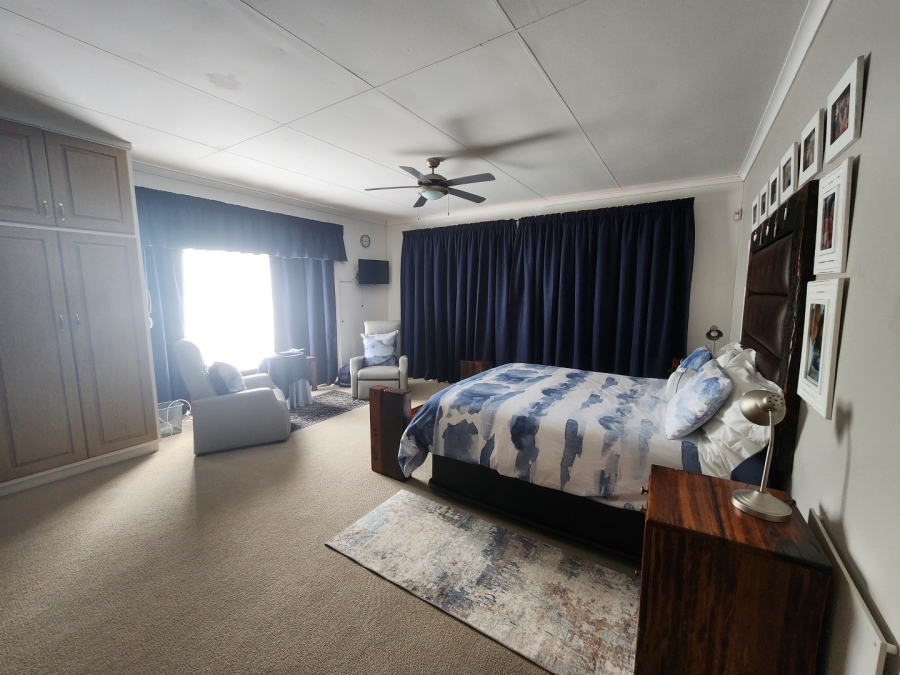 4 Bedroom Property for Sale in Keidebees Northern Cape